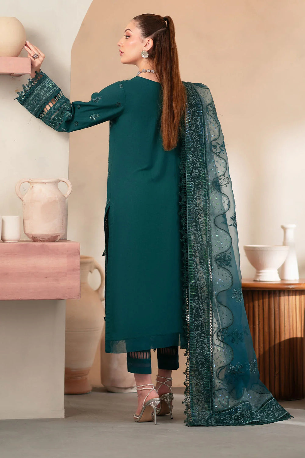 Nureh Karandi Ready-to-Wear Organza Dupatta – 2.5 Meter